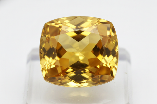 Kanakapushyaragam Stone